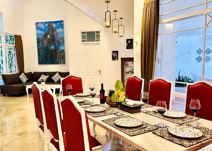 Emerald Luxury & Comfort In Villa