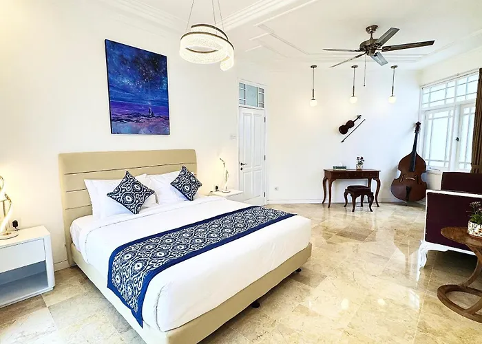 Emerald Luxury & Comfort In
