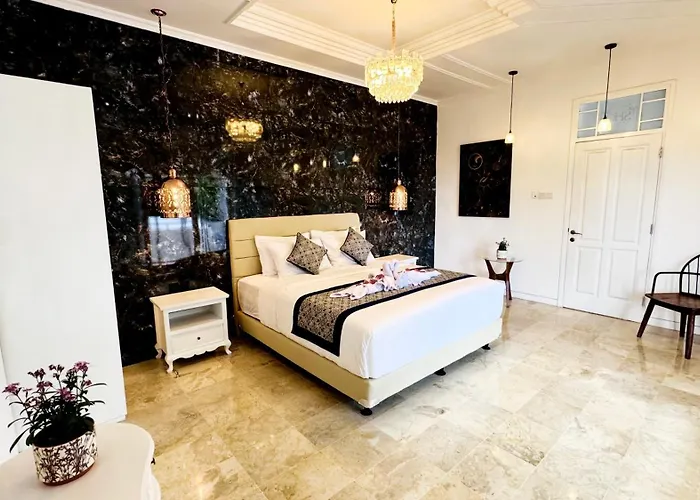 Emerald Luxury & Comfort In Villa *